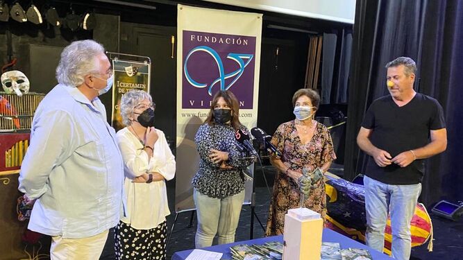 Acto-representantes-Fundacion-Vipren-Taetro_1625548291_146560101_667x375