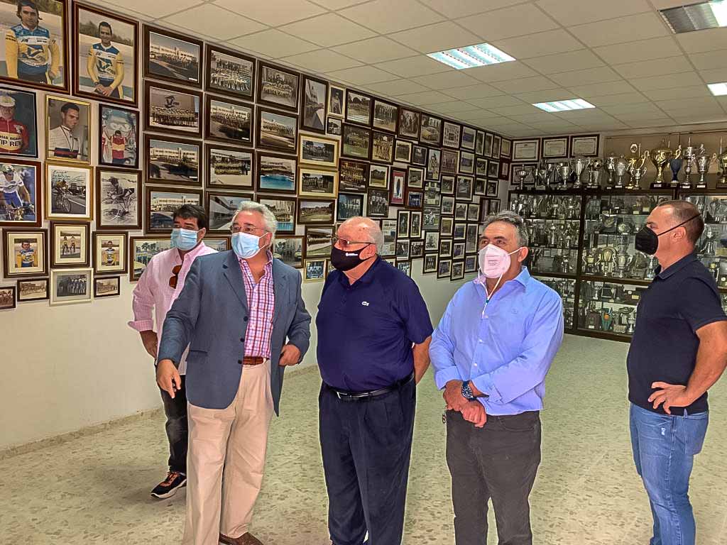 Diego Pulido Aragón visita a las fnstalaciones de la Fundación Vipren