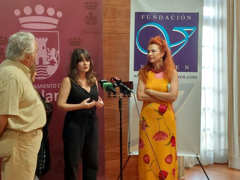 TEJIDOSDEGRAFITO-EVADELARIMADAPRESENTACIOEXPOSICION