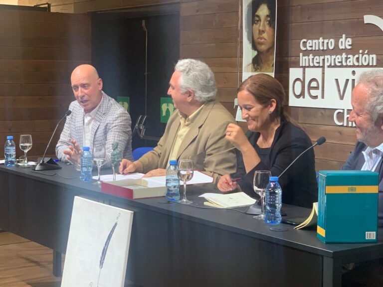 presentación libro i premio poesía fundación vipren